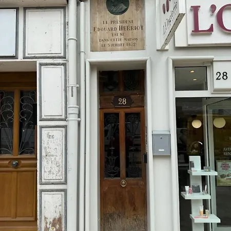 Le Nid Troyen - Centre *