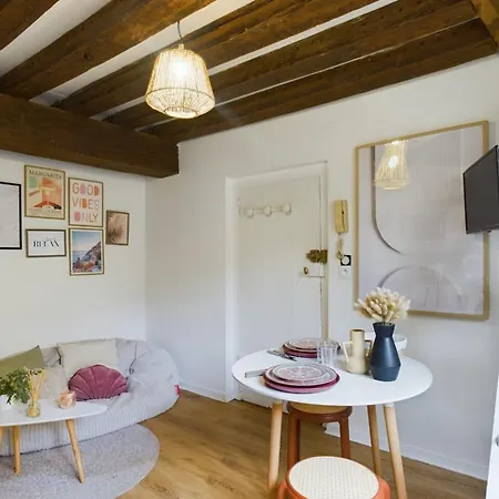 Le Nid Troyen - Center アパート