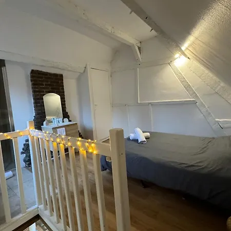 Le Nid Troyen - Center