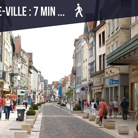 Le Nid Troyen - Center *